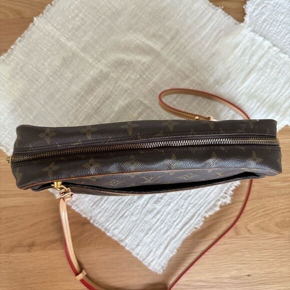 ✅AUTHENTIC✅LOUIS VUITTON COMPIEGNE CROSSBODY BAG - Picture 5 of 14